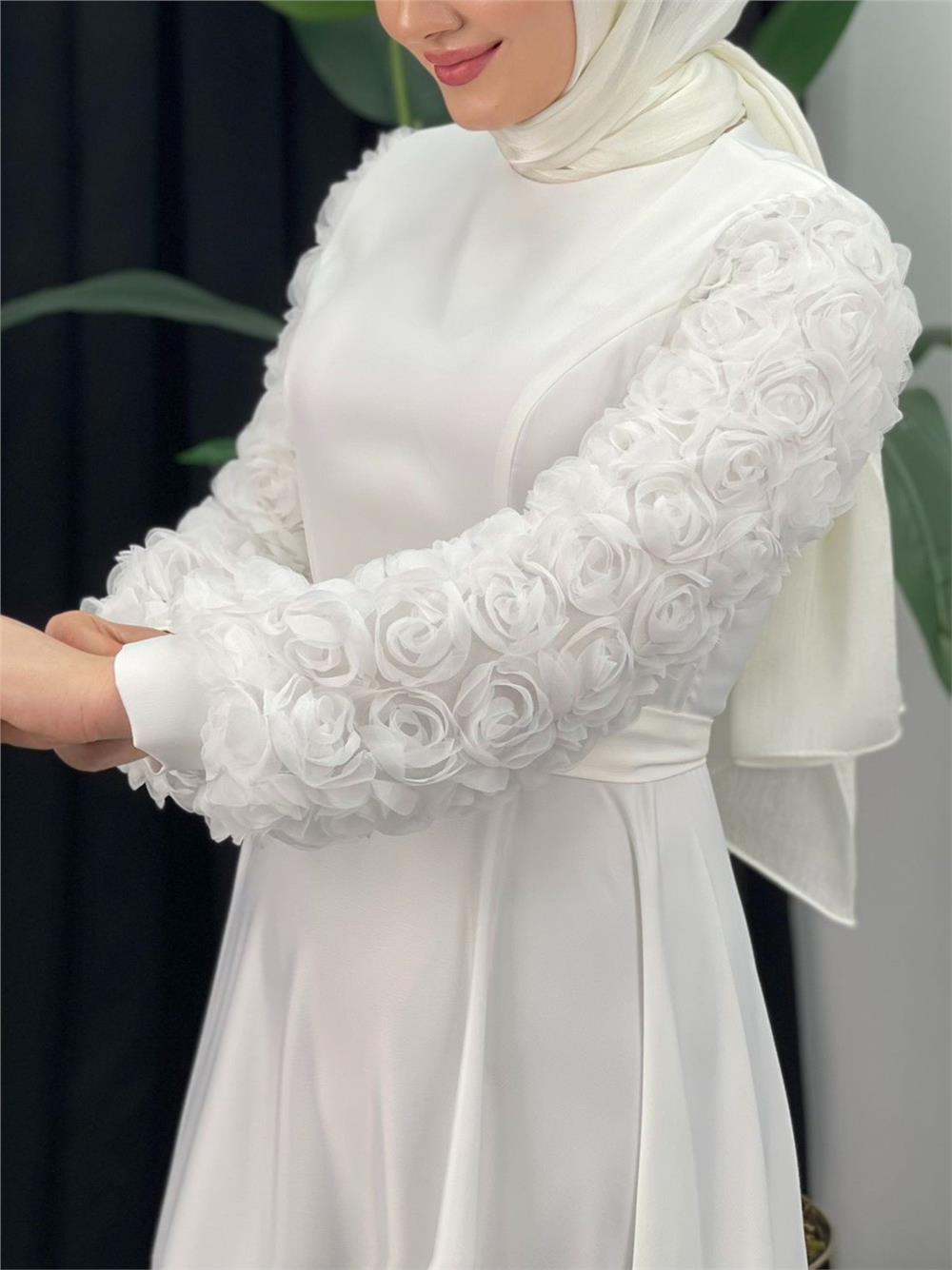 Eteği Ve Kolları Gül Detaylı Saten Abiye  -Beyaz-316-4661-R02