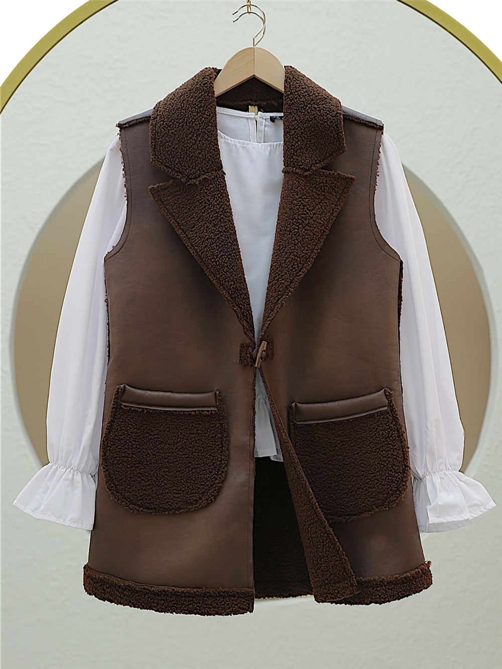 İçi Kuzu Peluş Çift Cepli Yelek -Kahve-398-9023-R15