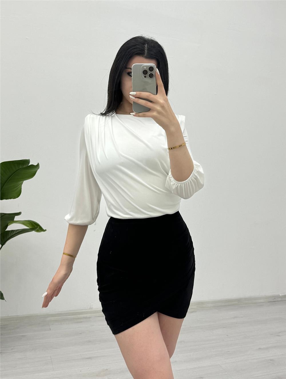 Sendy Blouse with Overalls Inside, Gathered Shoulders and Padded Padding -White-246-2545A-R02