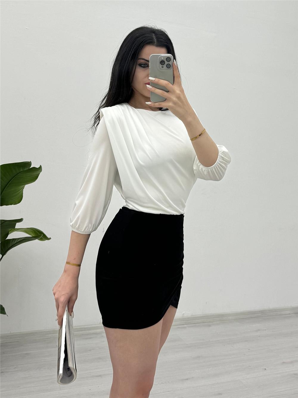 Sendy Blouse with Overalls Inside, Gathered Shoulders and Padded Padding -White-246-2545A-R02
