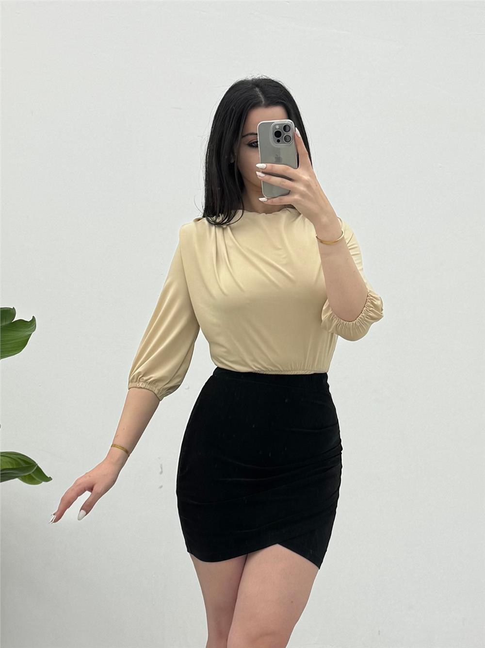 Sendy Blouse with Overalls Inside, Gathered Shoulders and Padded Padding - Beige-246-2545A-R56