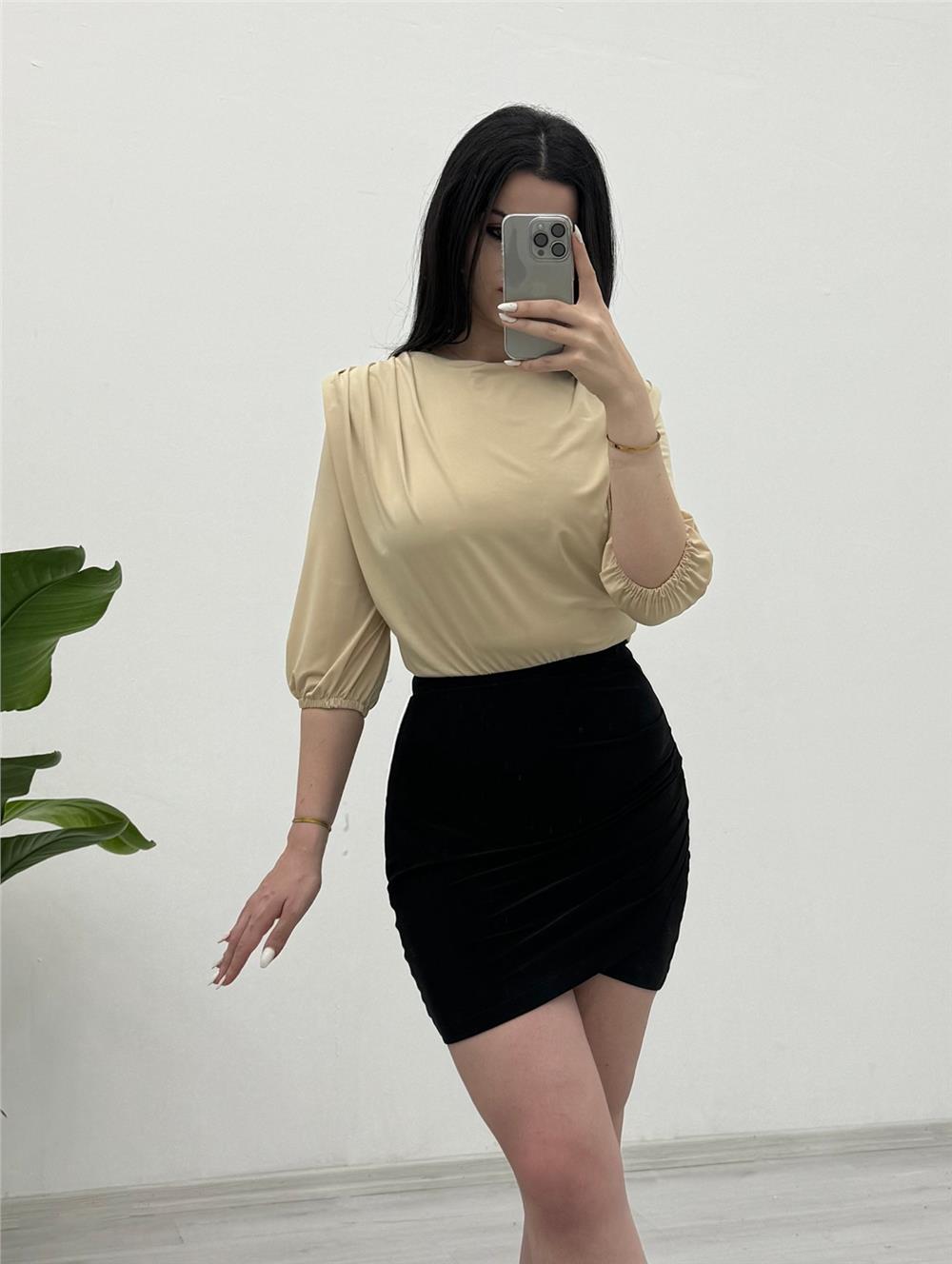 Sendy Blouse with Overalls Inside, Gathered Shoulders and Padded Padding - Beige-246-2545A-R56