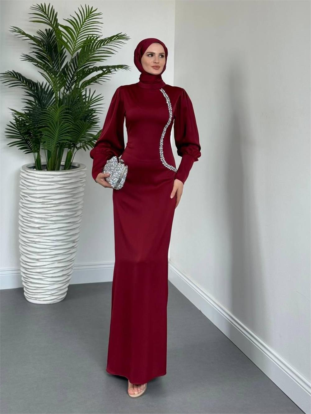 Kol Manşeti Fermuarlı Taş Detaylı Saten Abiye -Bordo-386-6228-R04