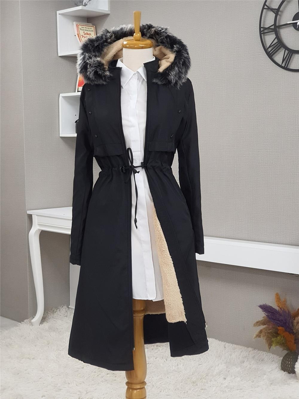Metal Yıldız Detaylı Kapşonlu Uzun Kaban -Black-192-2139-R01
