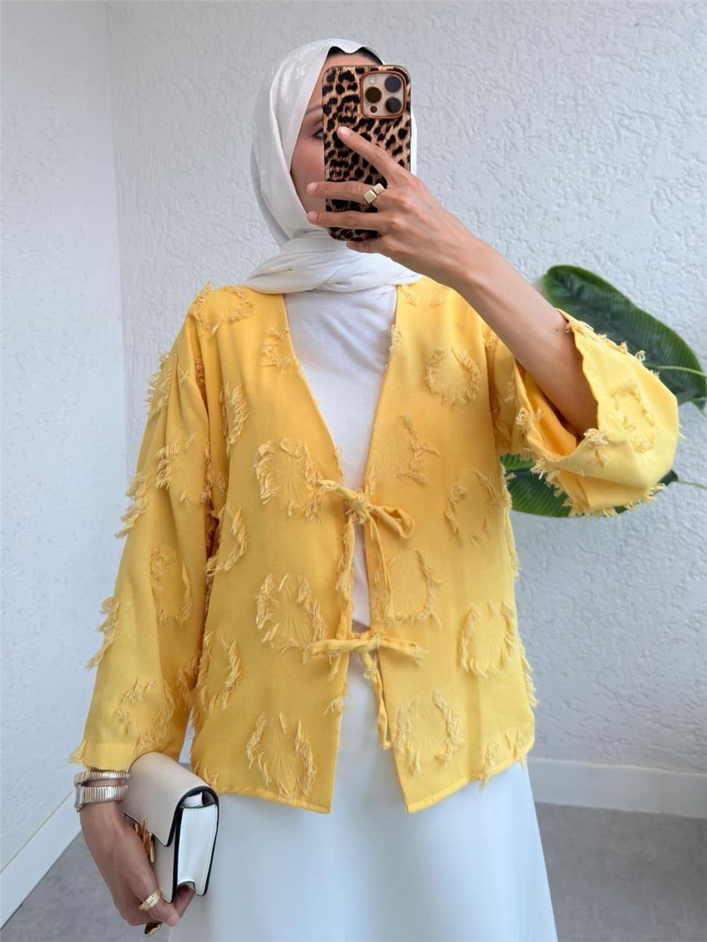 Önü Bağlamalı Püskül Detaylı Gömlek  -Sarı-120-6262-R22