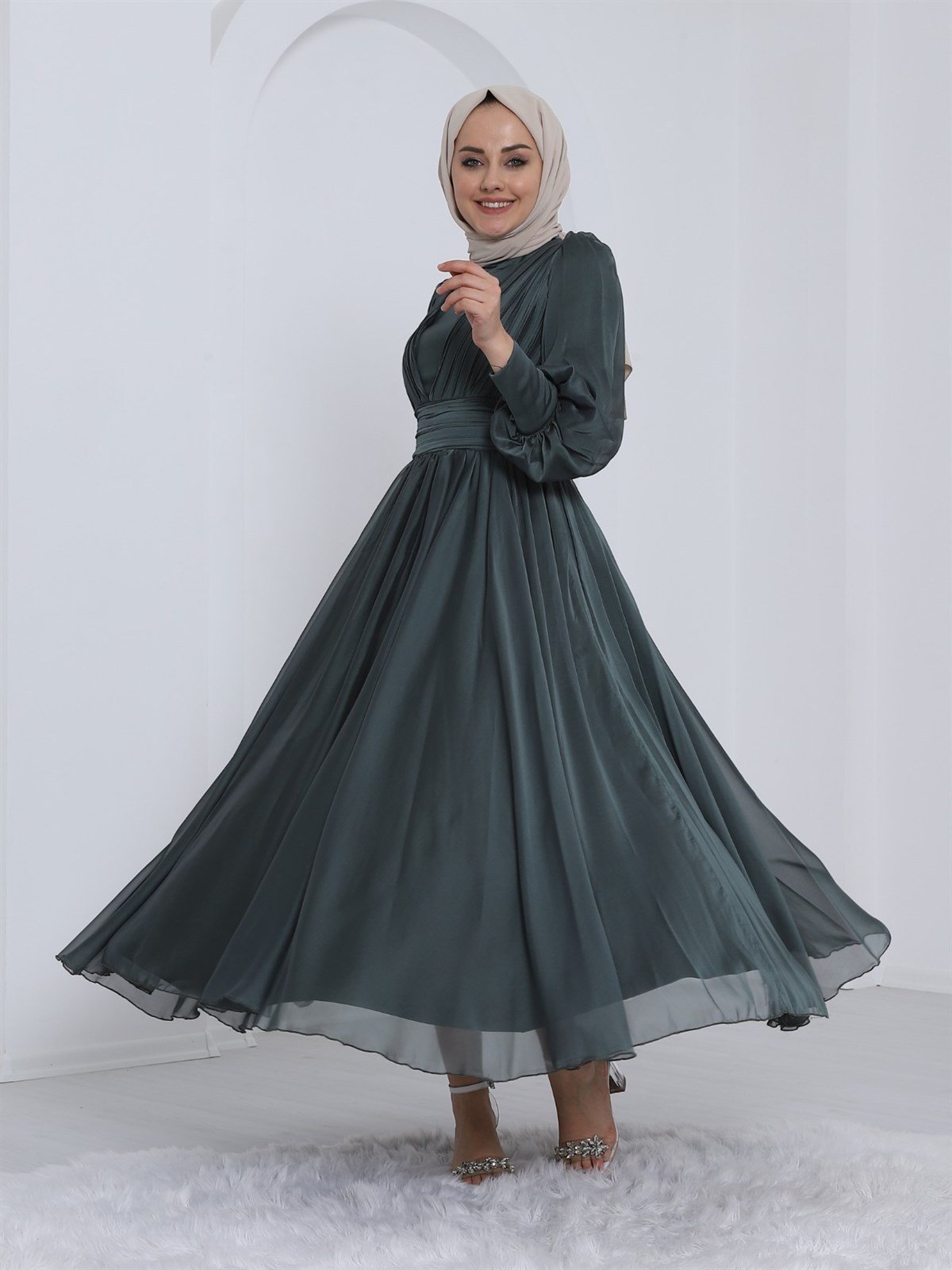 Önü Drape Detaylı Kolu Düğmeli Şifon Abiye -Haki