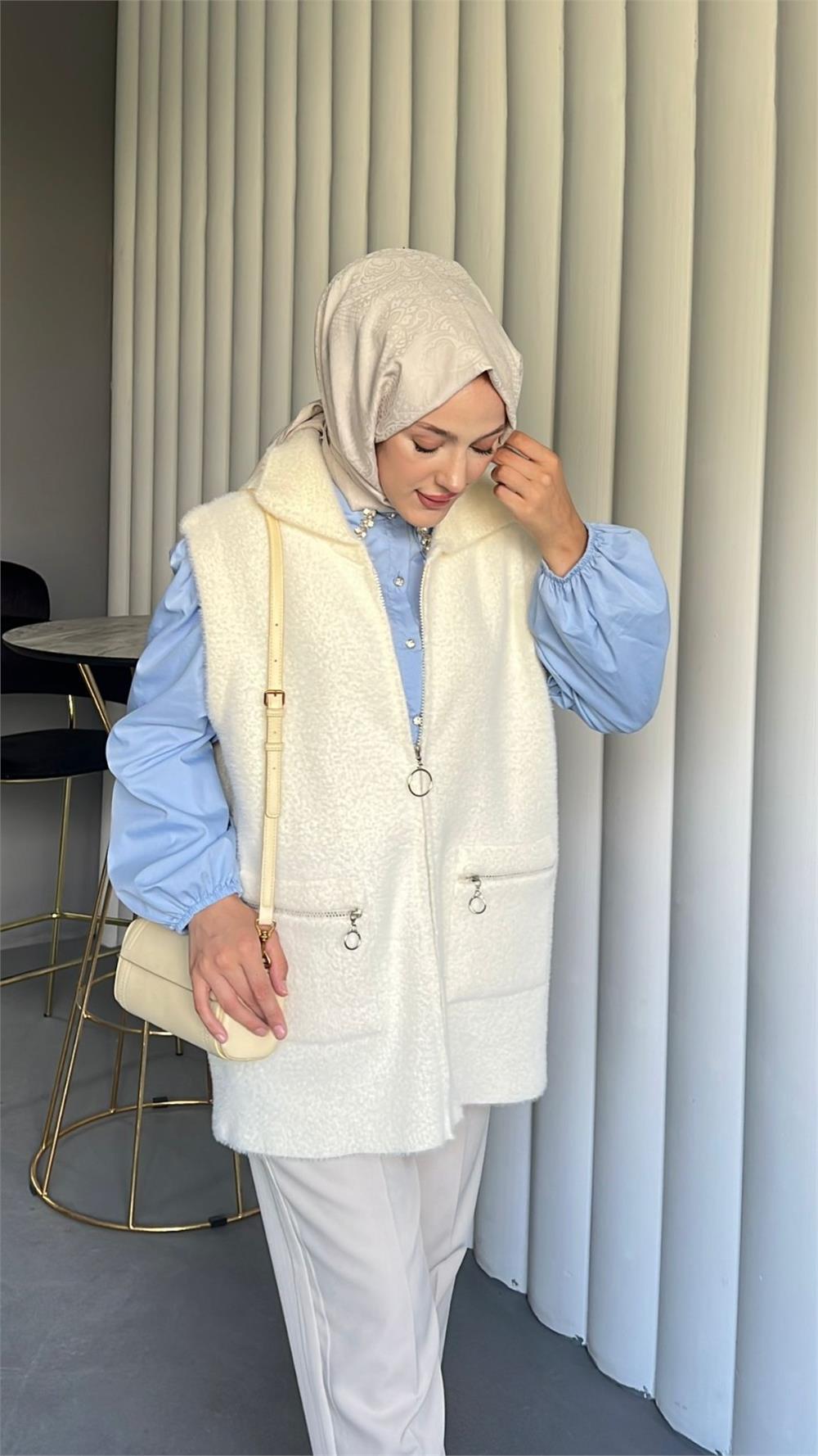 Önü Fermuarlı Torba Cepli Sakallı Yelek -Beyaz-144-735-R02