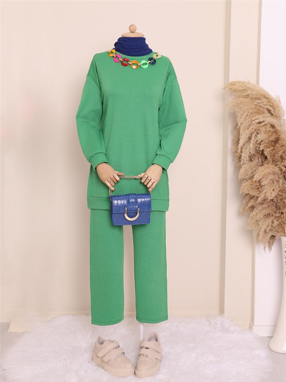 Crew Neck Double Suit with Colorful Necklace Detail -Green-222-2833-R35