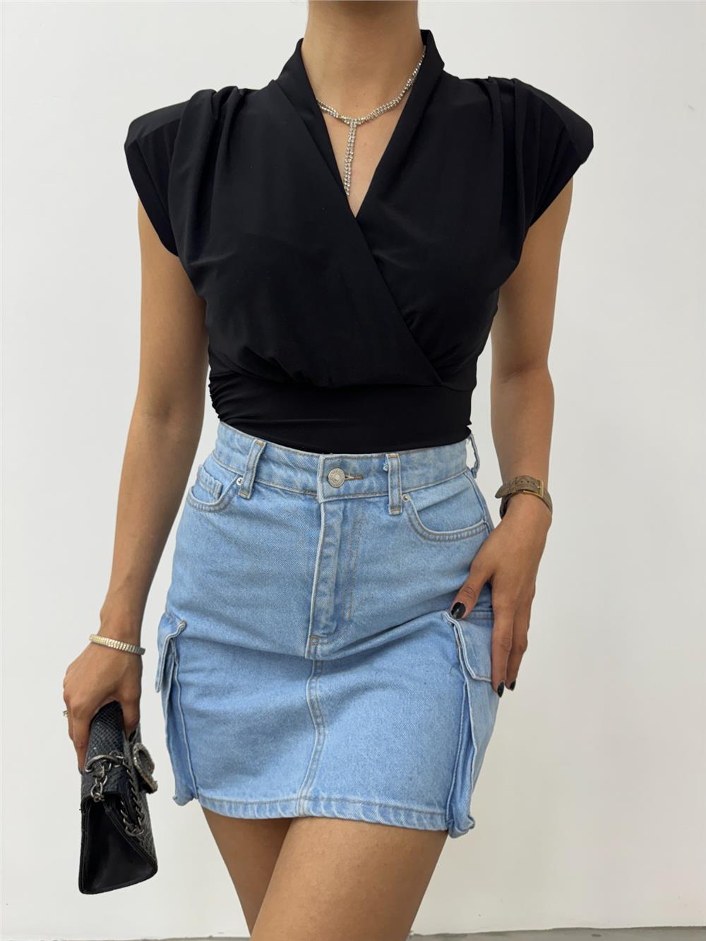 Zero Sleeve Padded Double Breasted Model Sandy Blouse - Black-358-12492-R01