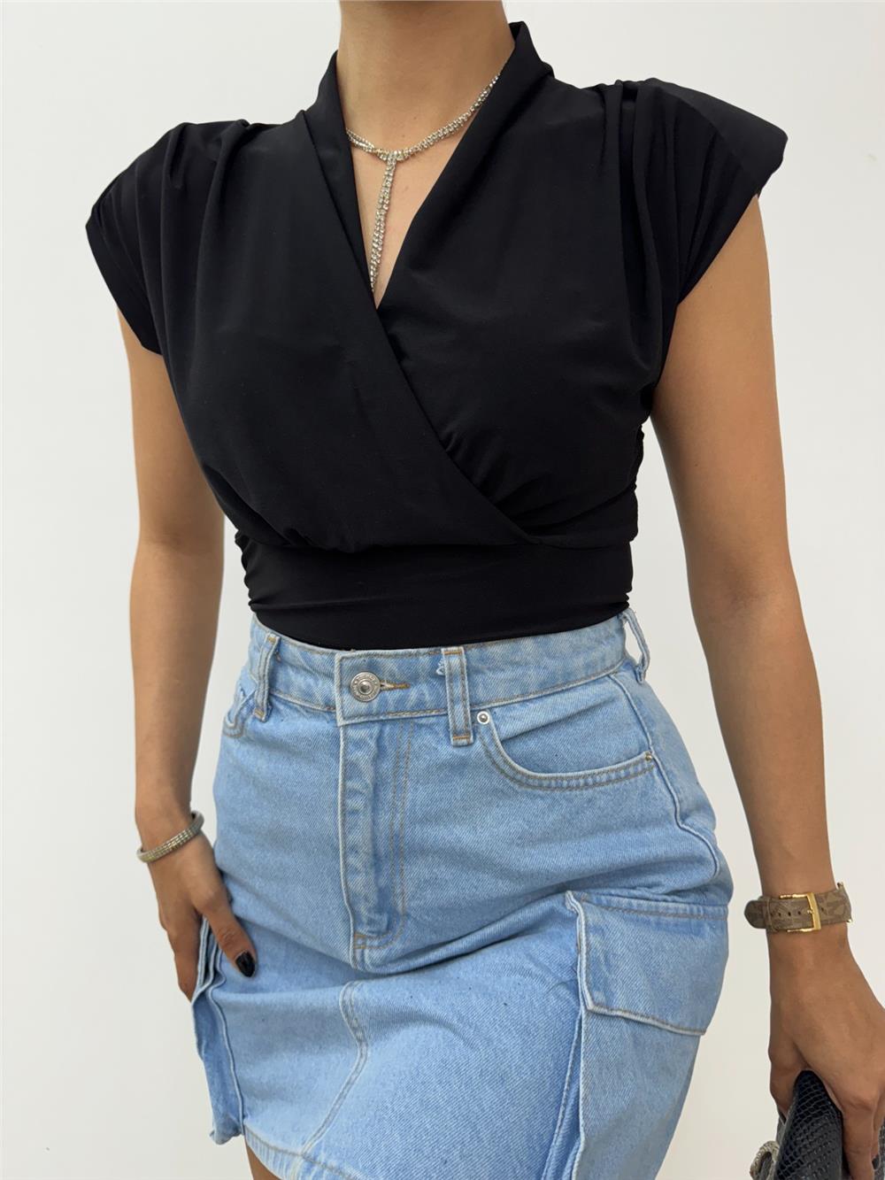 Zero Sleeve Padded Double Breasted Model Sandy Blouse - Black-358-12492-R01