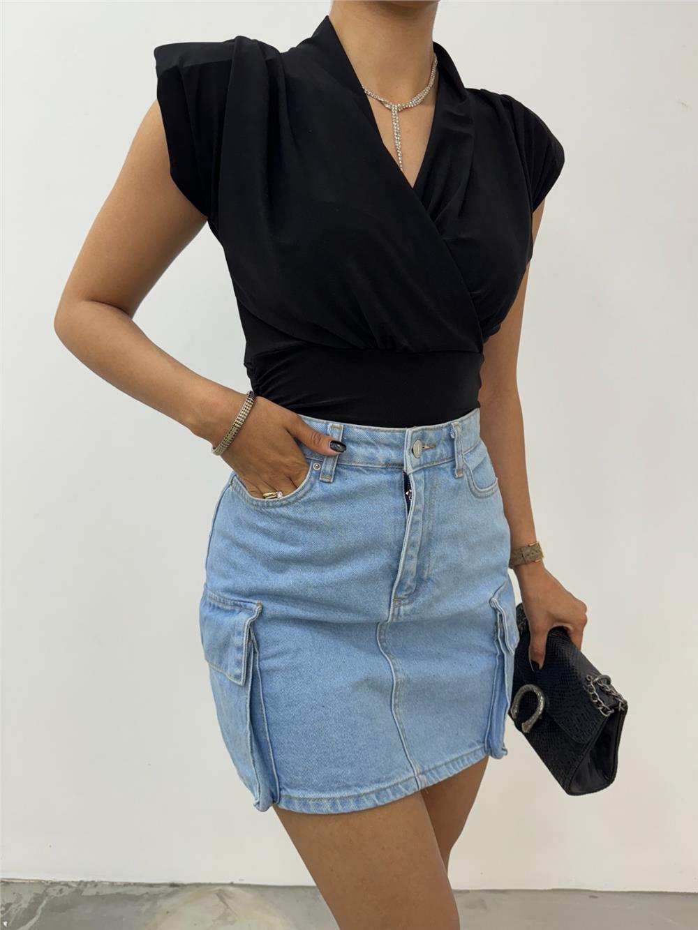 Zero Sleeve Padded Double Breasted Model Sandy Blouse - Black-358-12492-R01