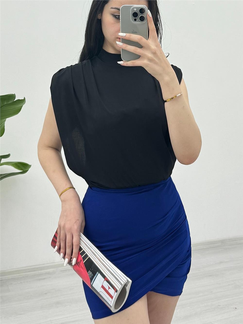 Zero Sleeve Padding Sandy Blouse -Black-246-2645-R01