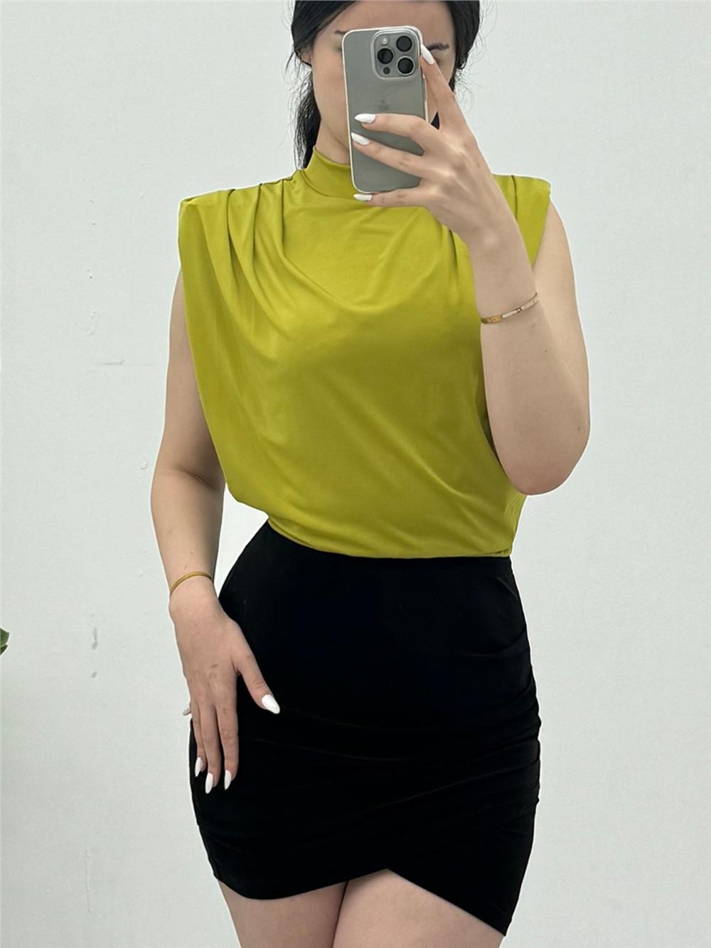 Zero Sleeve Padding Sandy Blouse -Oil Green-246-2645-R72