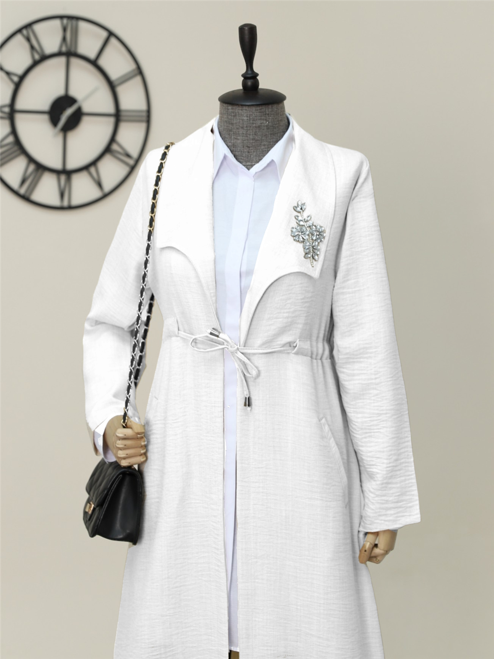 Stone Embroidered Gathered Linen Cap - White-186-671-R02
