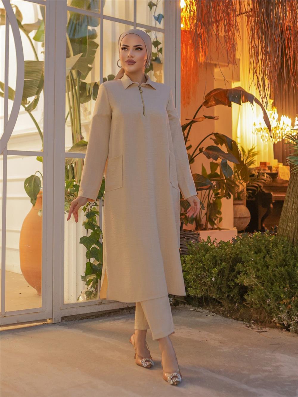 Long Linen Tunic with Collar Zipper and Bag Pockets - Cream-186-477-R28