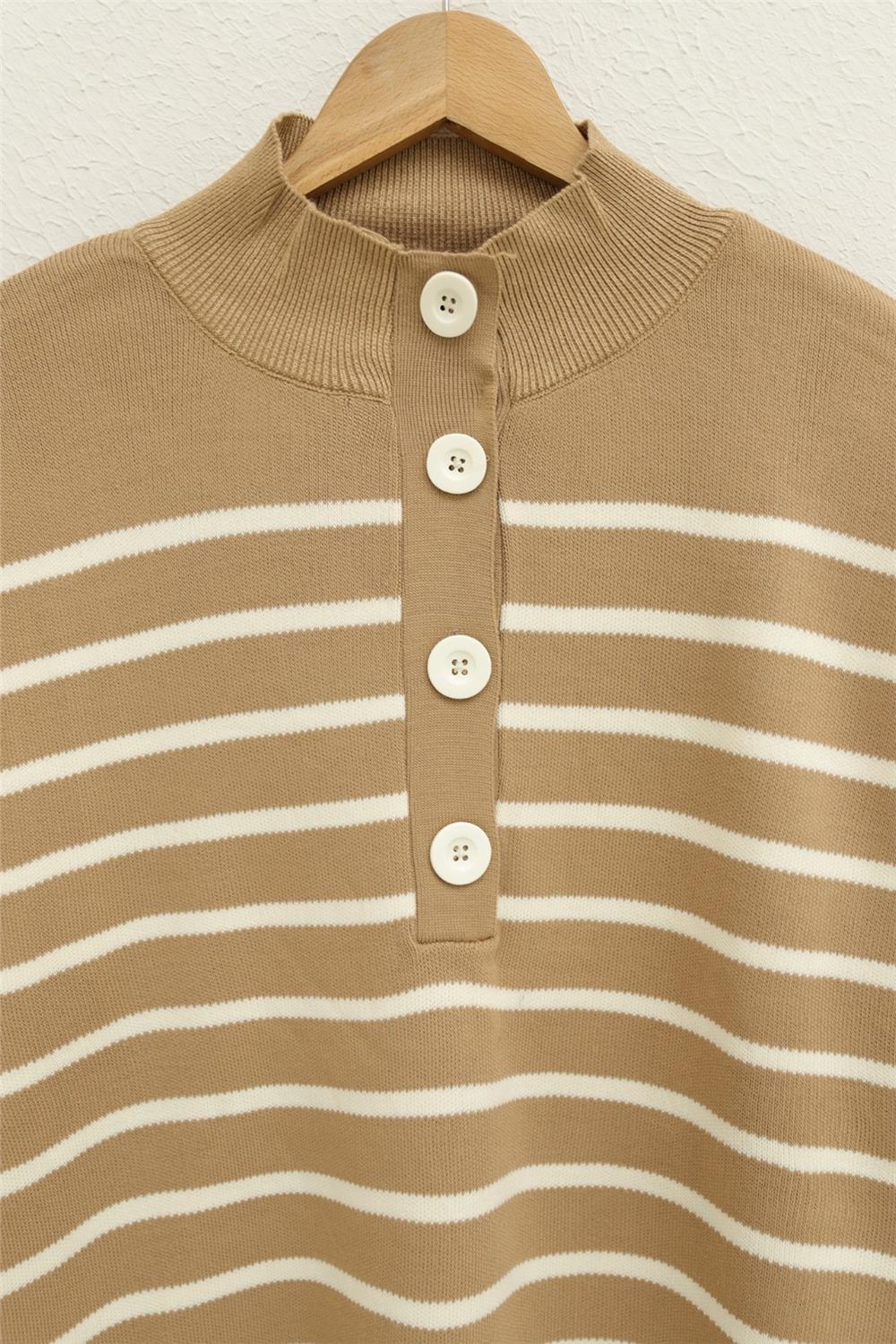 Half-Neck Knitted Sweater with Buttons on the Collar -Mink-295-8018-R23