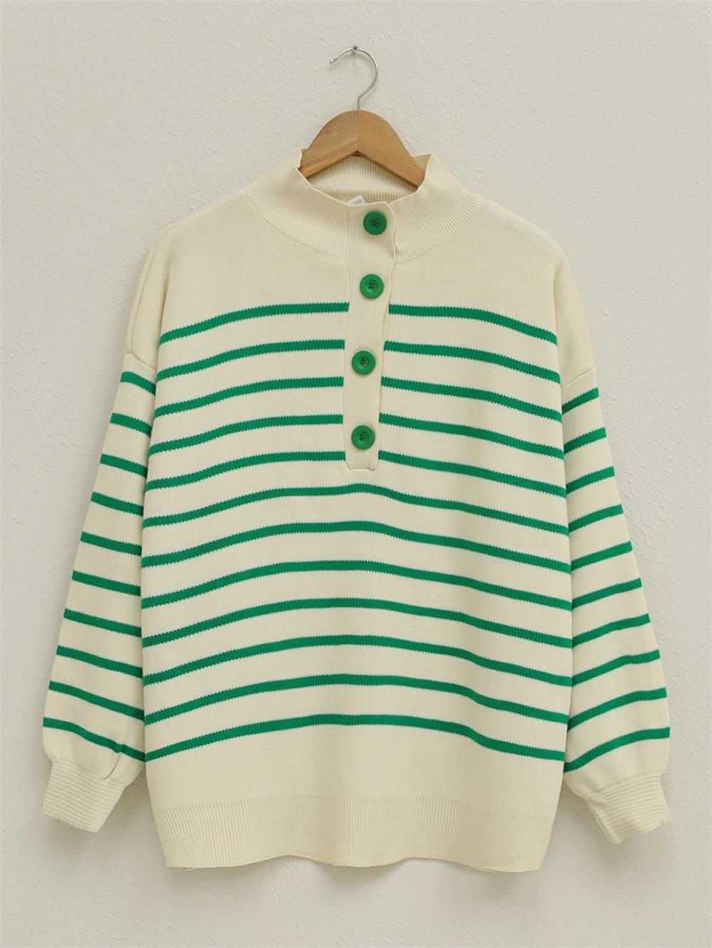 Half-Neck Knitted Sweater with Buttons on the Collar - Green-295-8018-R35
