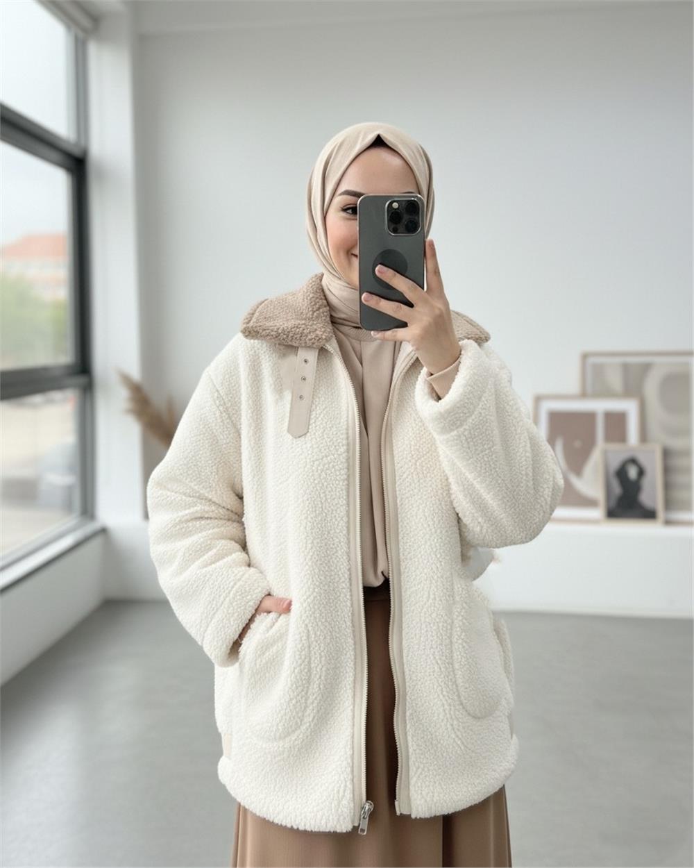 Yakası Garni Detaylı İçi Astarlı Cep Detaylı  Peluş Mont  -Bej-348-2666-R56