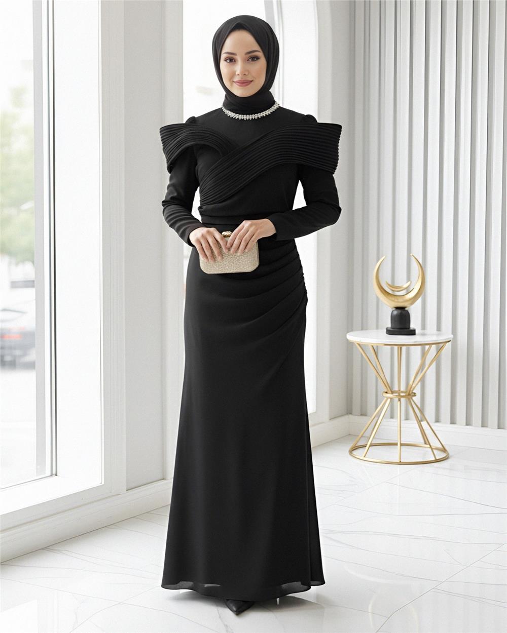 Yakası Taş Detaylı Omuzu Kat Drapeli Abiye -Siyah-316-4783-R01