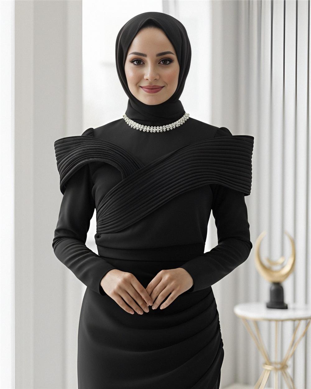 Yakası Taş Detaylı Omuzu Kat Drapeli Abiye -Siyah-316-4783-R01