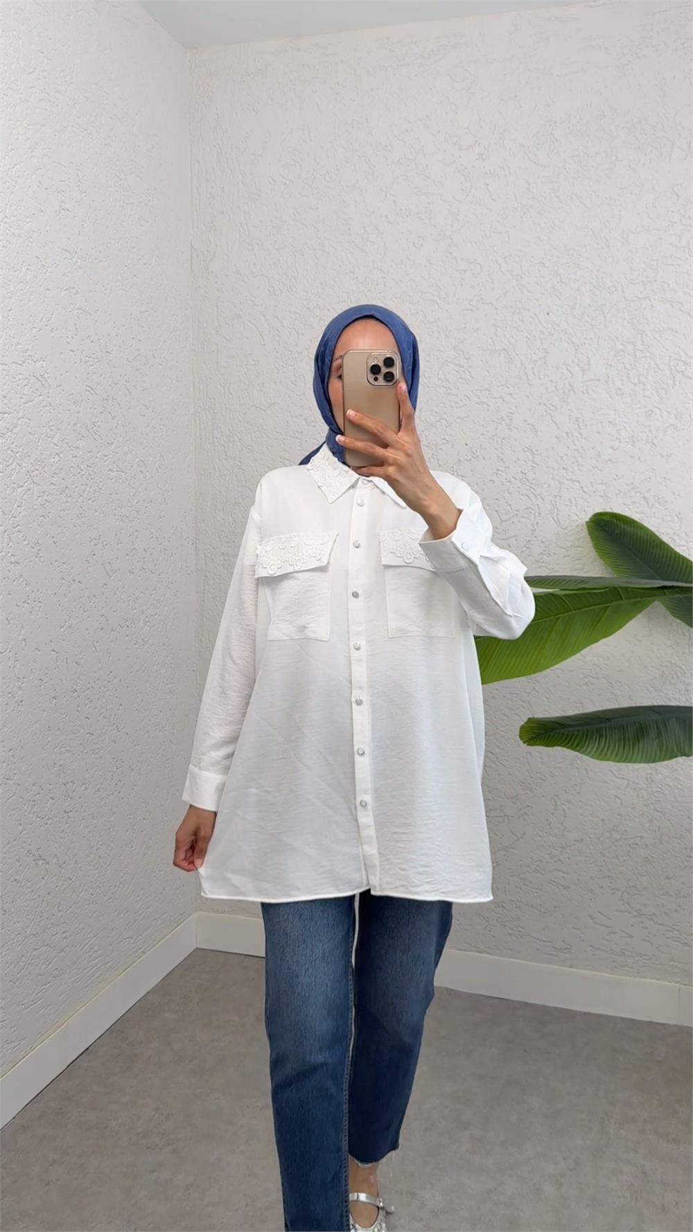 Yakası Ve Cepleri Dantel Detaylı  Gömlek -Beyaz-238-2553-R02