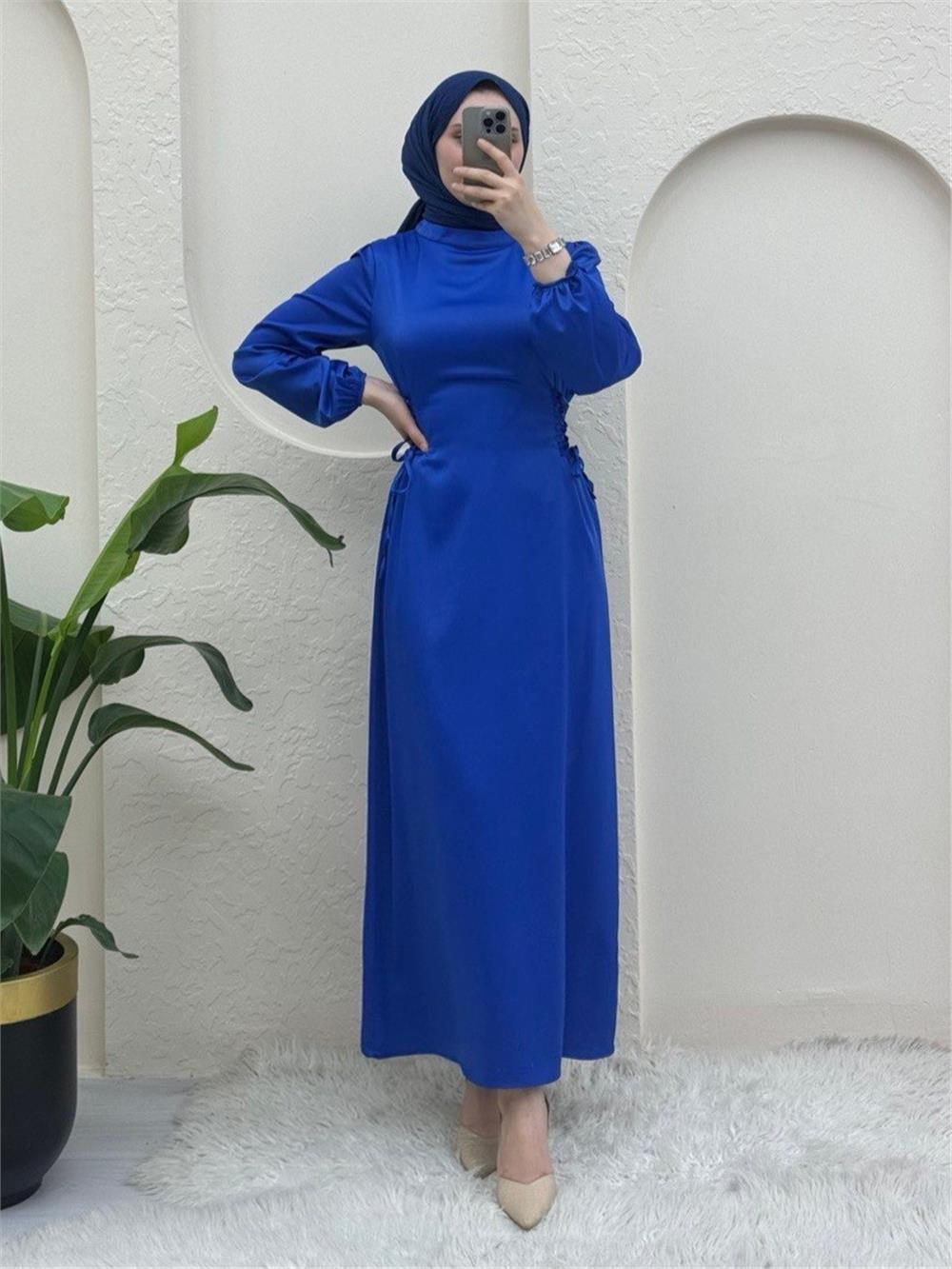 فستان من الساتان مع جوانب مربوطة وأكمام مطاطية - ساكس-386-5948-R10