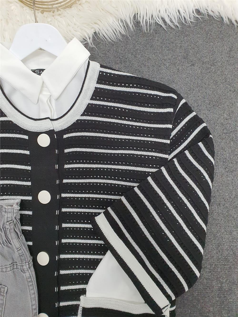 Round Neck Glitter Striped Buttoned Cardigan - Black-109-0420-R01