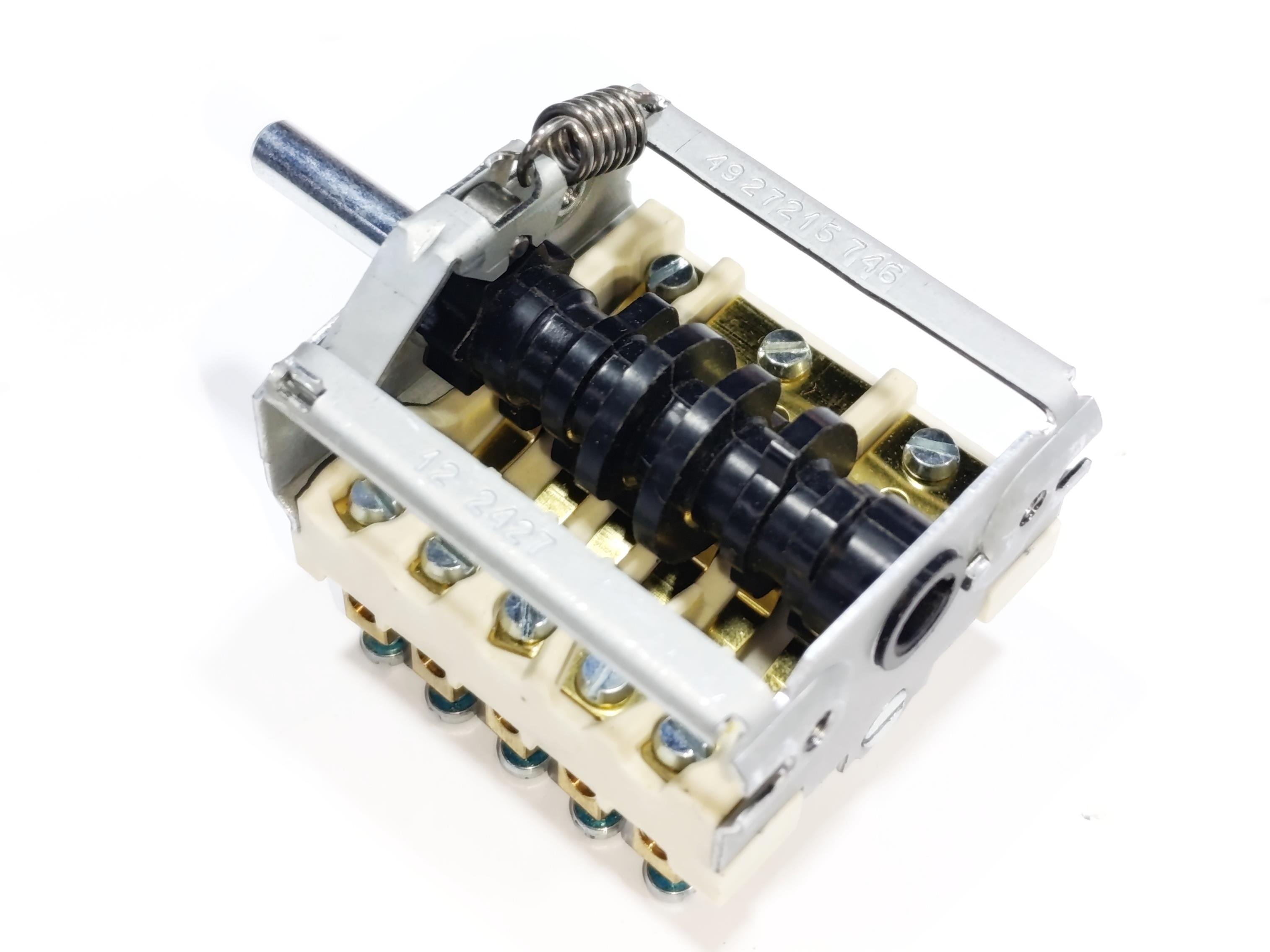 49.27215.746 EGO Çevirmeli Şalter 6+0 pozisyonlu 16 Amper