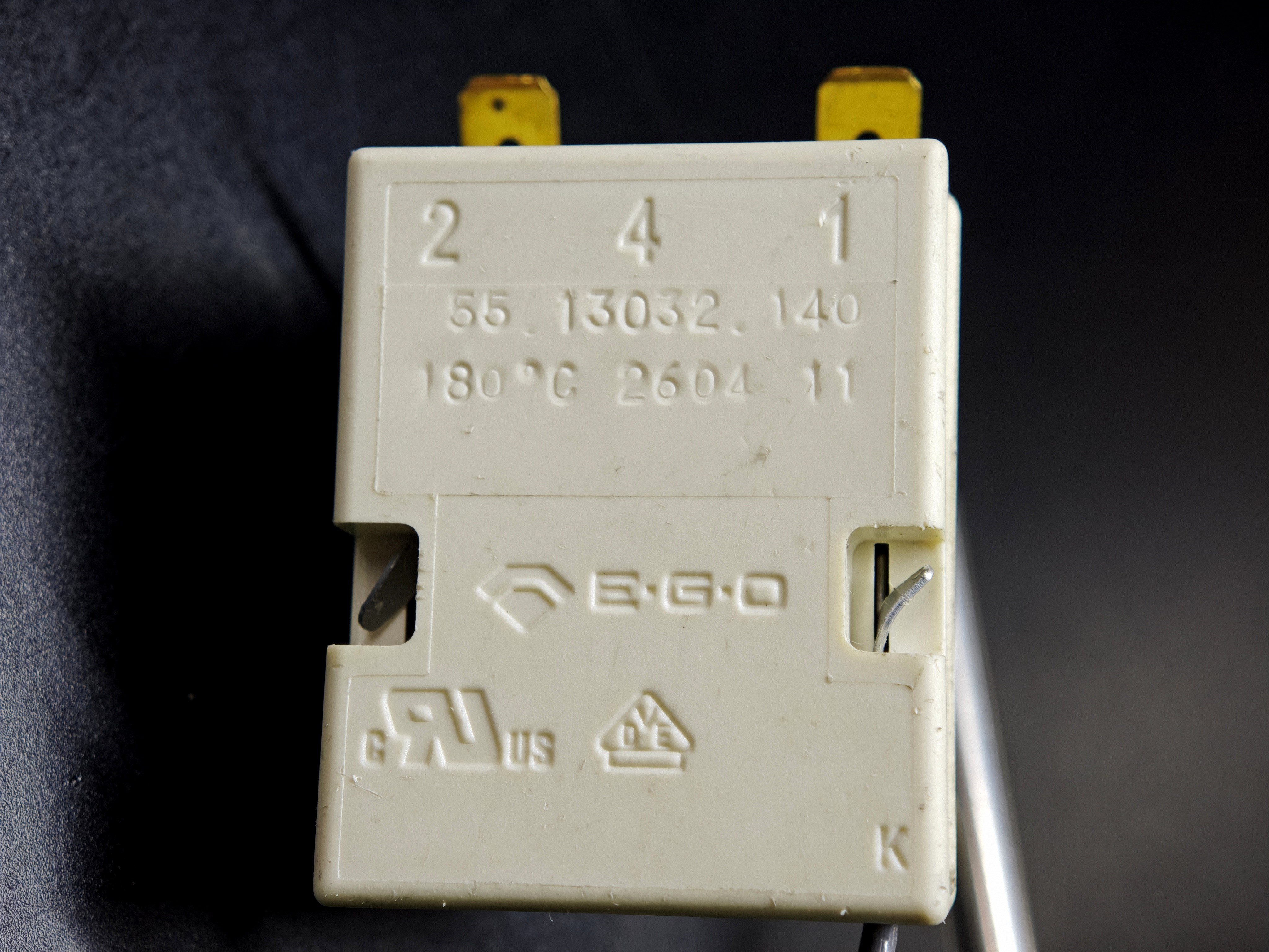 97-180 Derece EGO Kuyruklu Termostat 55.13032.140 2T L-830 Q6X87MM M9X1 Rekorlu 