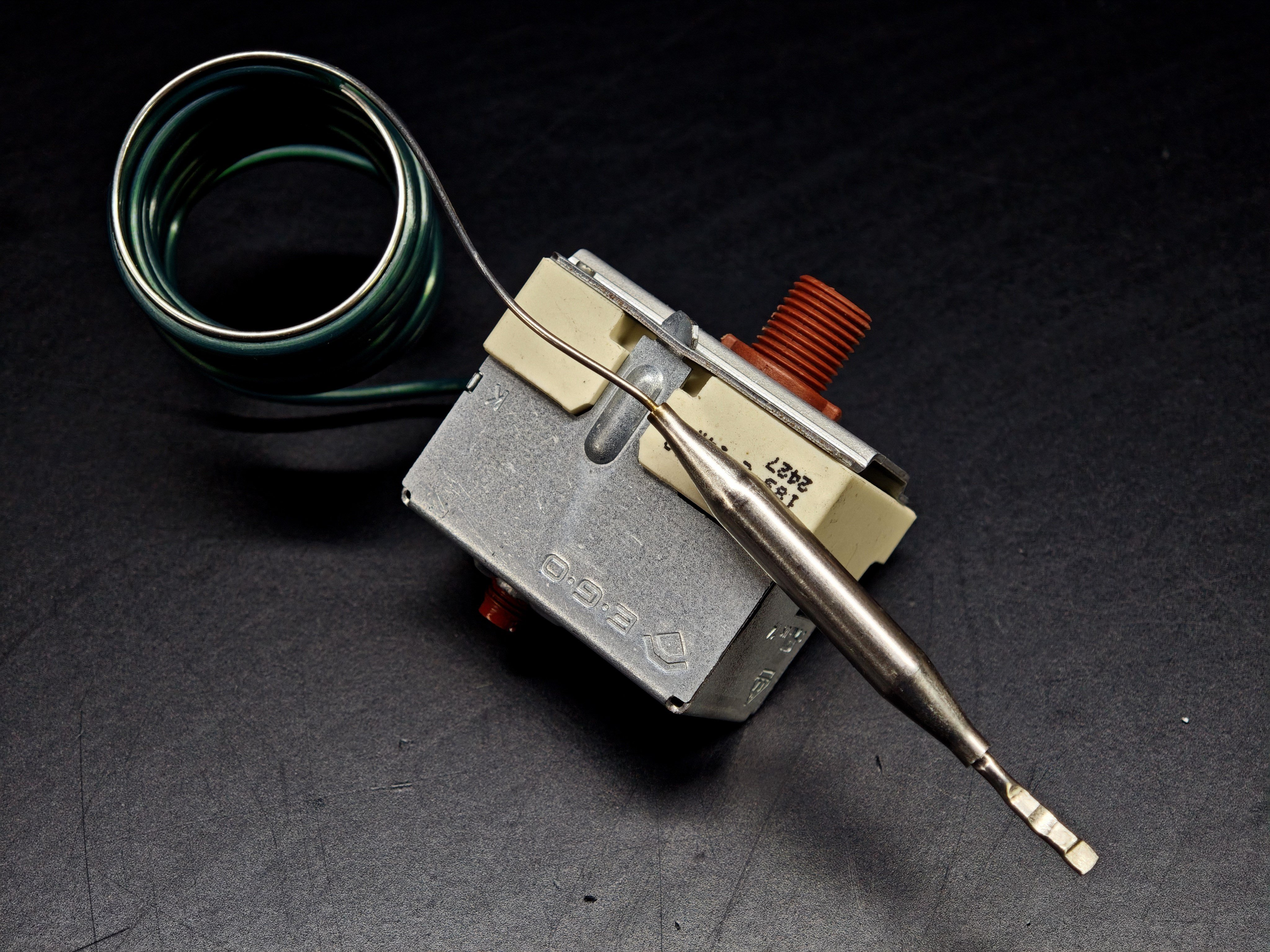 EGO 56.10534.510 183°C Monofaze Limitör Termostat Ø6×61mm Prob 1460mm Kapiler