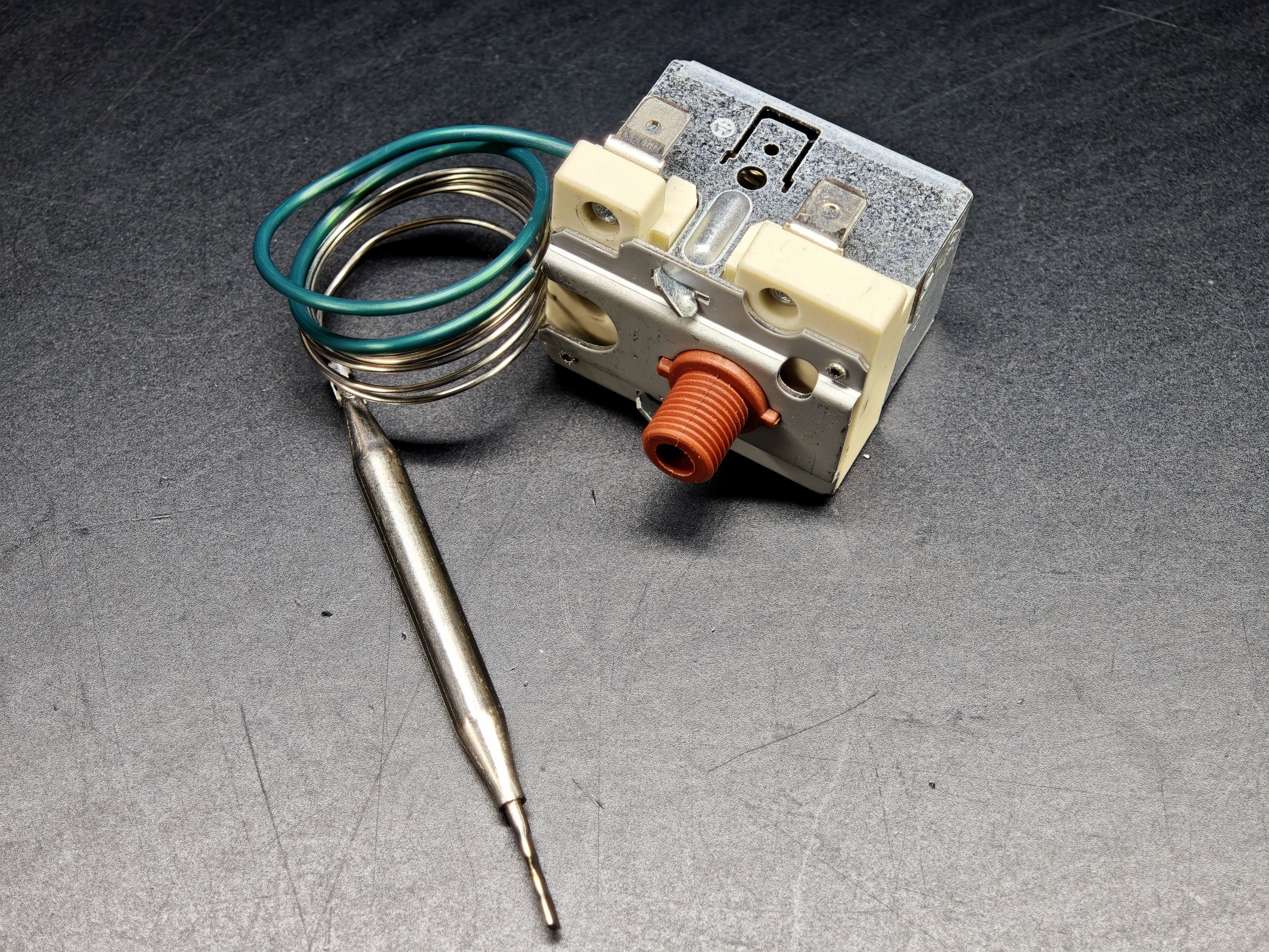 EGO 56.10549.500 230°C Monofaze Limitör Termostat 740mm Kapiler
