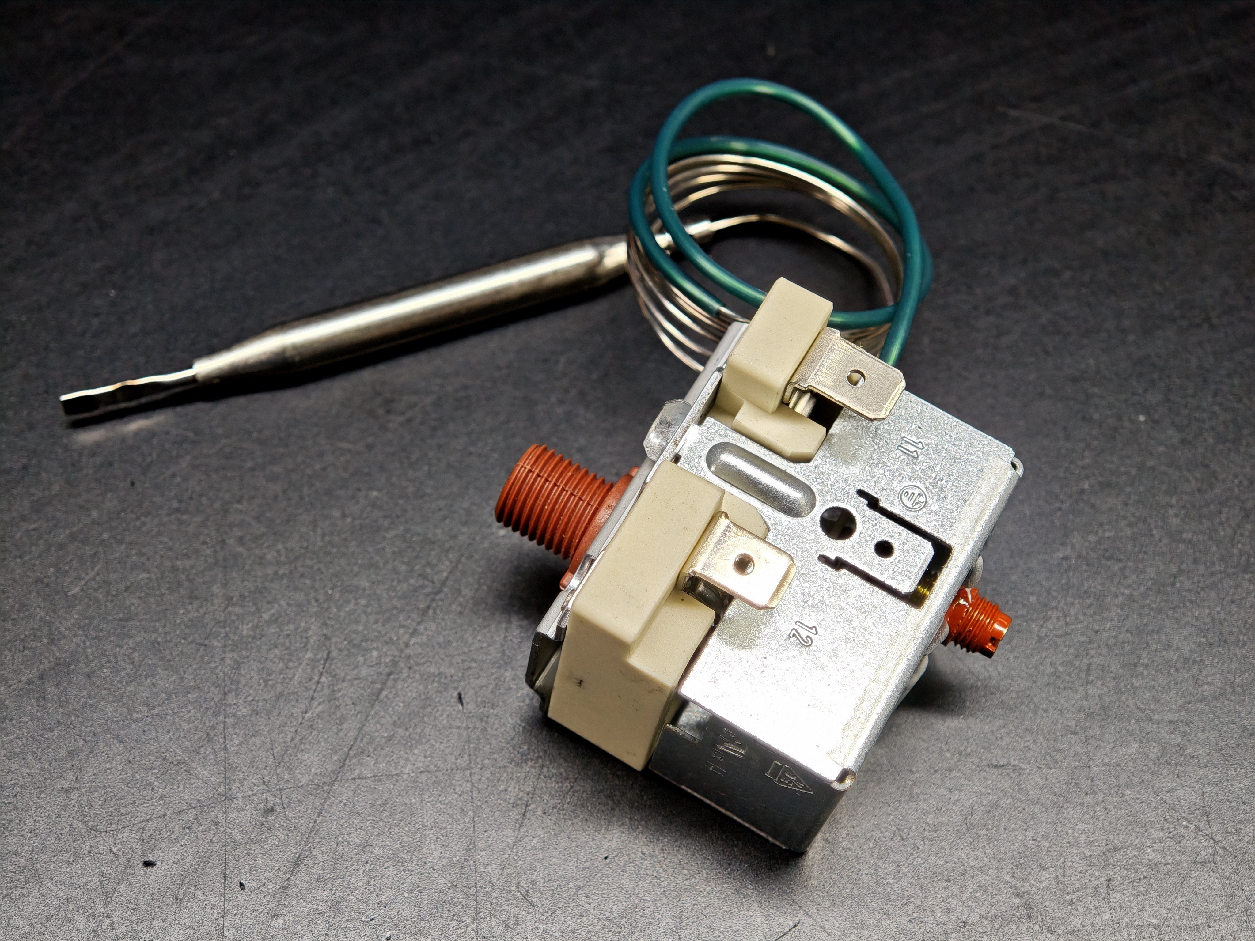 EGO 56.10549.500 230°C Monofaze Limitör Termostat 740mm Kapiler
