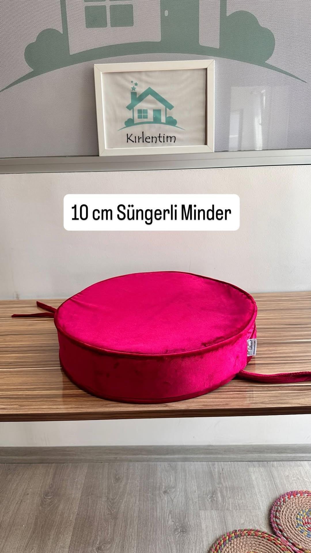 10 CM SÜNGERLİ - DÜZ FUŞYA KADİFE - YUVARLAK MİNDER