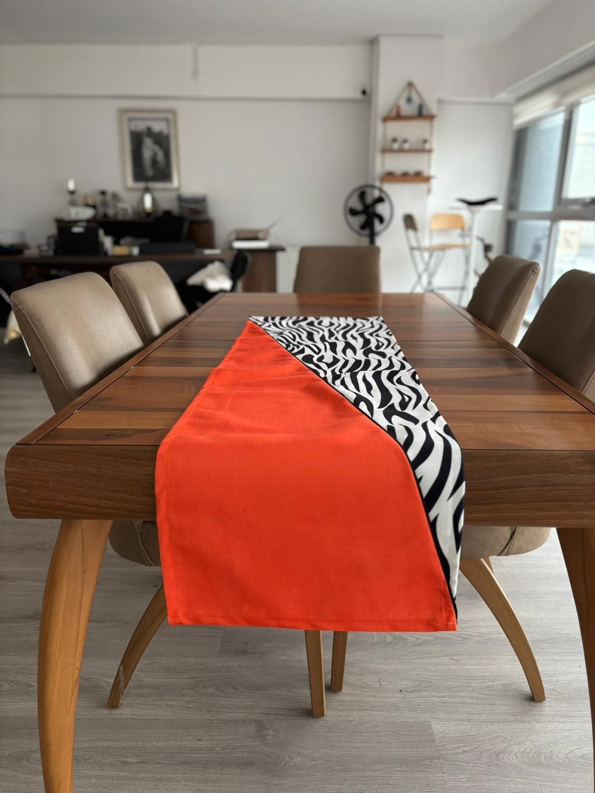 E406 DÜZ TURUNCU ZEBRA VEREV RUNNER