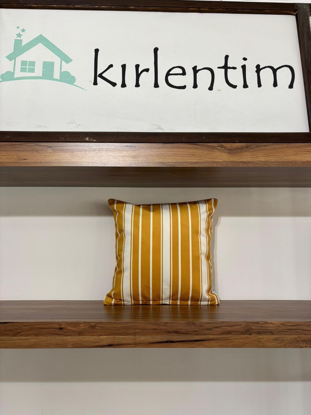 E495C SARI ZEMİNLİ BEYAZ ÇİZGİLİ KIRLENT