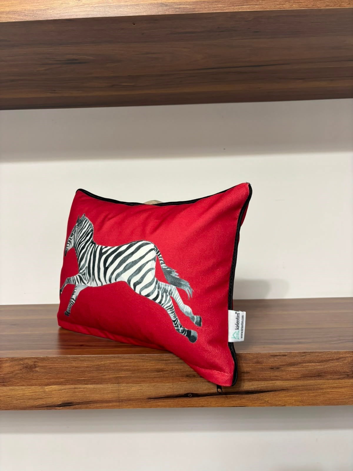 E712 30*50 KIRMIZI ZEMİN ZEBRA