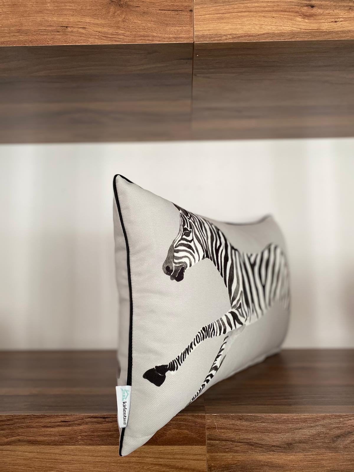 E712 GRİ ZEMİN KOŞAN ZEBRA-3050