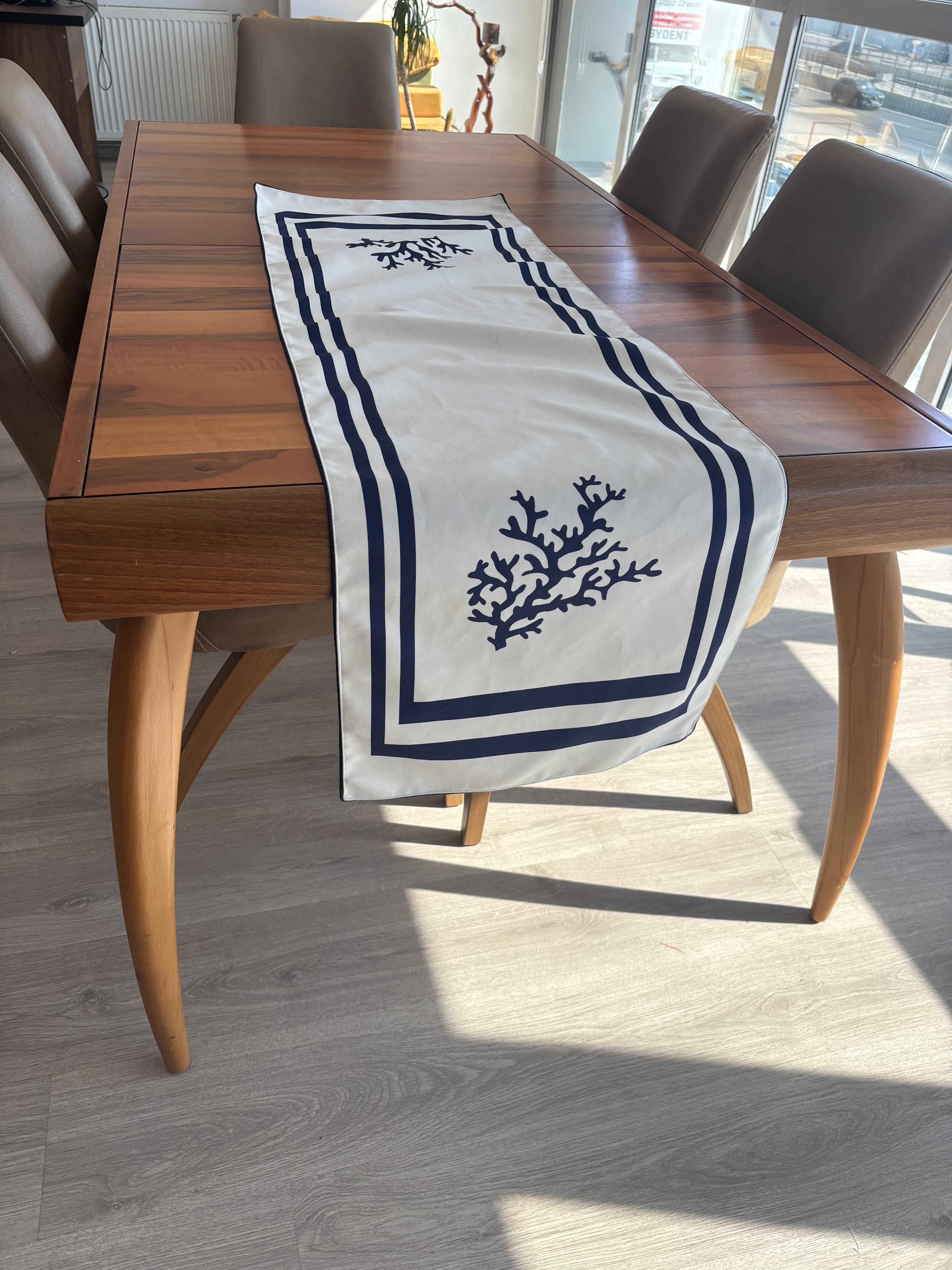 E872 BEYAZ ZEMİN LACİVERT MERCAN DESENLİ RUNNER