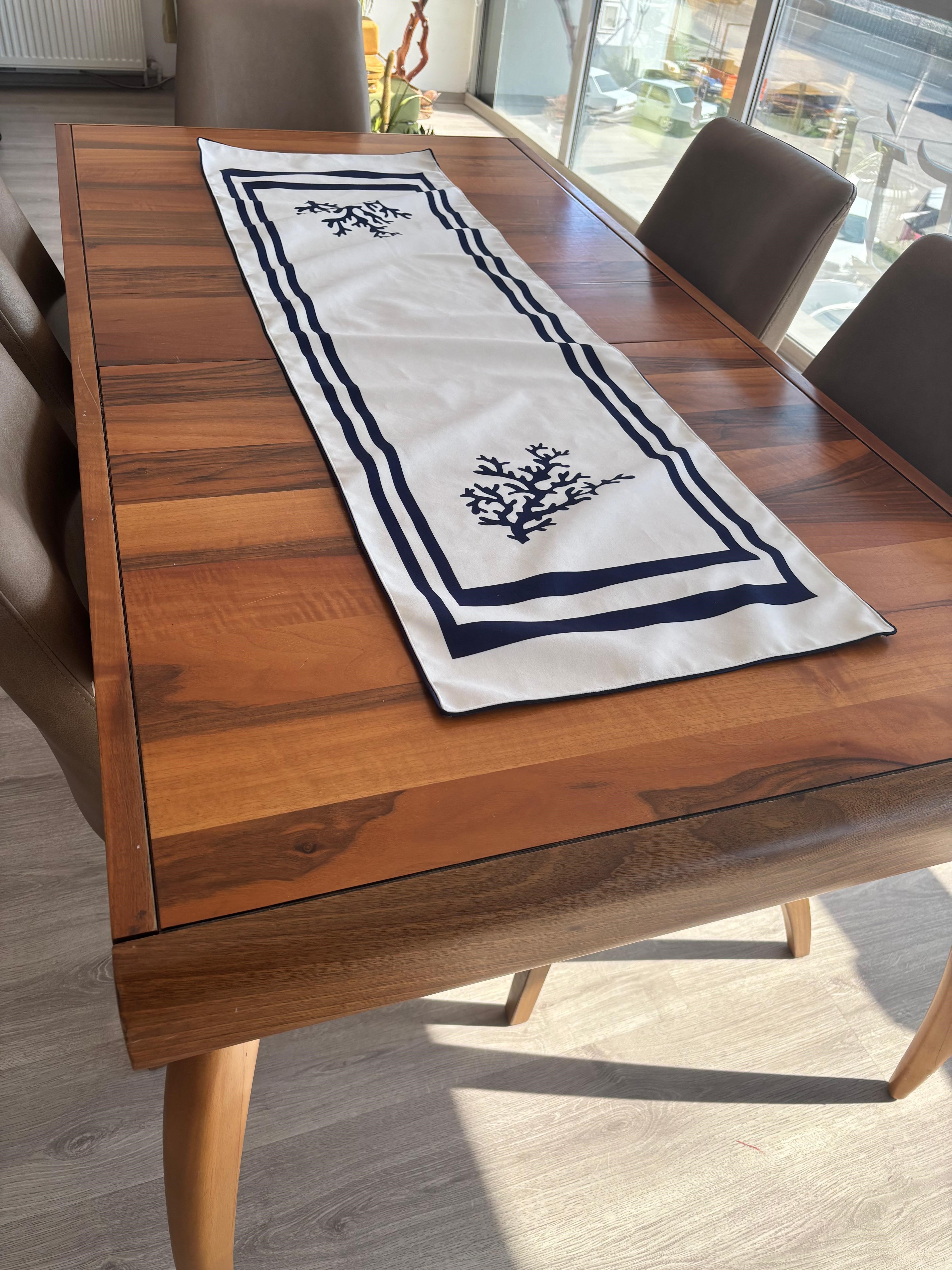 E872 BEYAZ ZEMİN LACİVERT MERCAN DESENLİ RUNNER