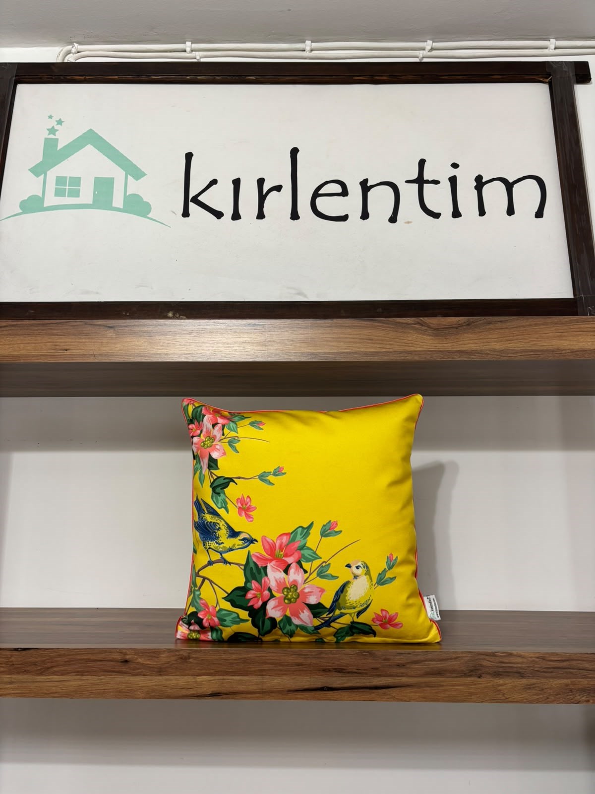 H1217 SARI ZEMİN TROPİKAL KIRLENT
