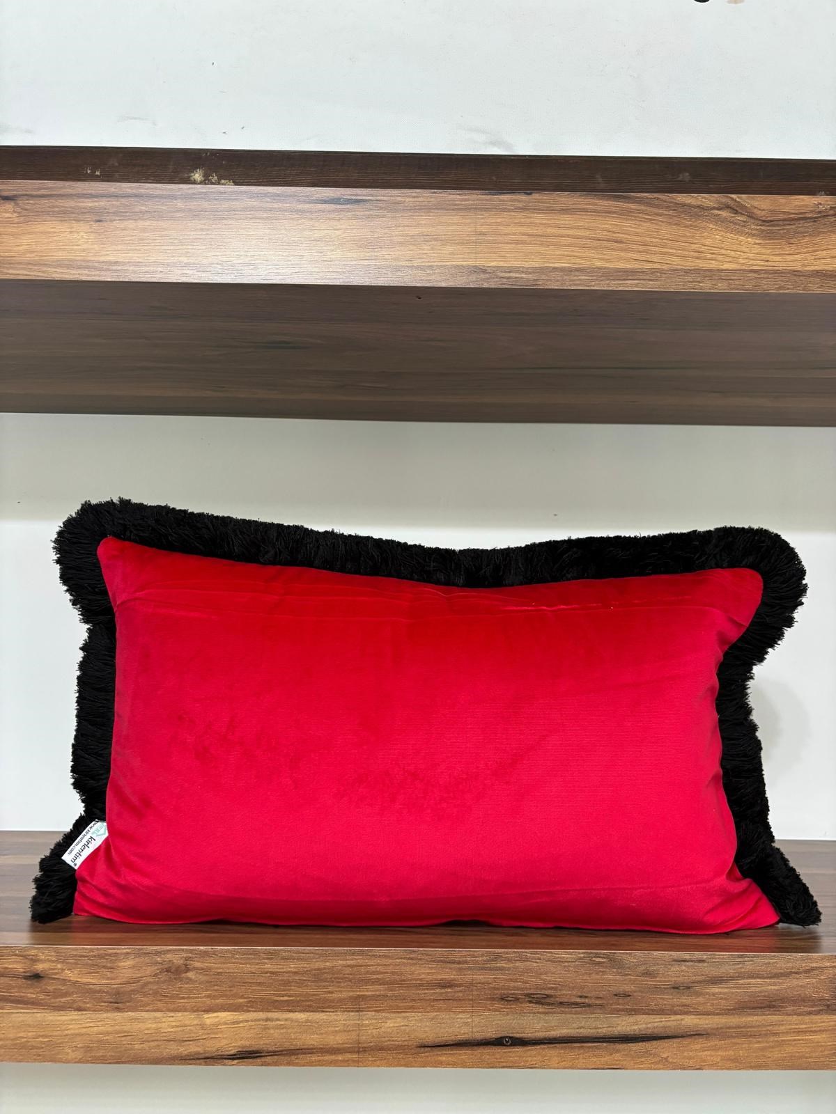KIRMIZI KADİFE KUMAŞ SİYAH PÜSKÜLLÜ 30*50 KIRLENT