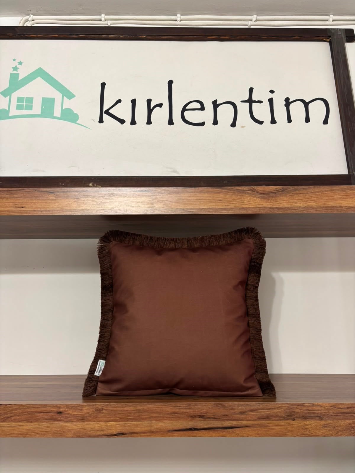 PÜSKÜLLÜ DÜZ KAHVERENGİ KIRLENT