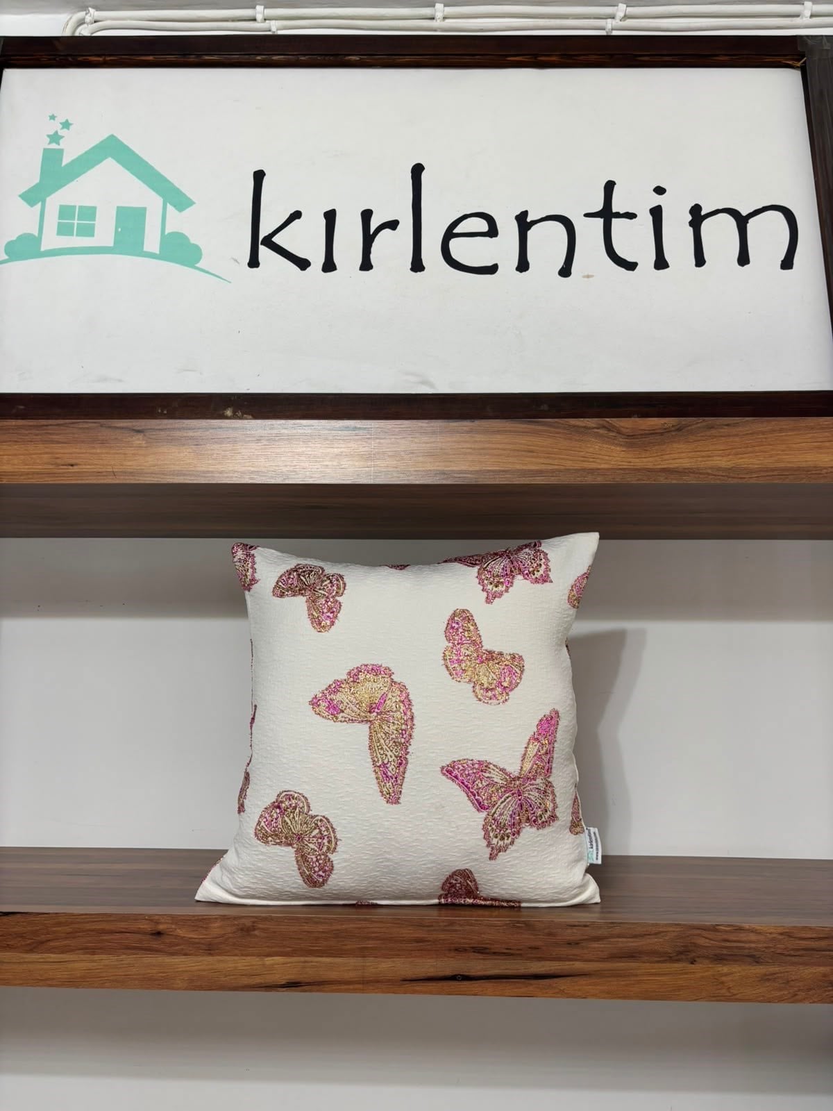 RENKLİ KELEBEK DESENLİ JAKARLI KIRLENT