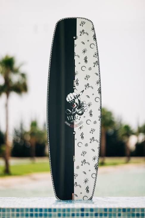 LIQUID FORCE VIRAGO WAKEBOARD (PARK SERIES)