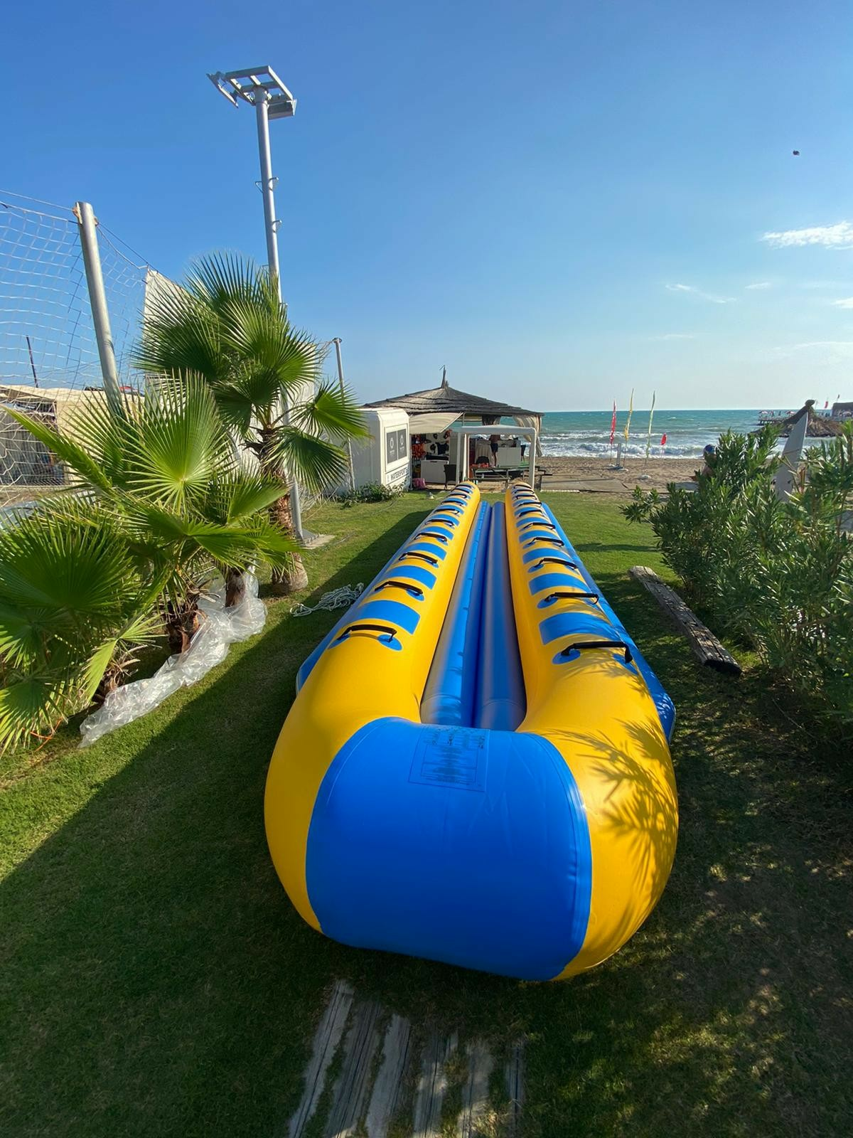 SEABIRD BANANA SAFARI 20 PERSON