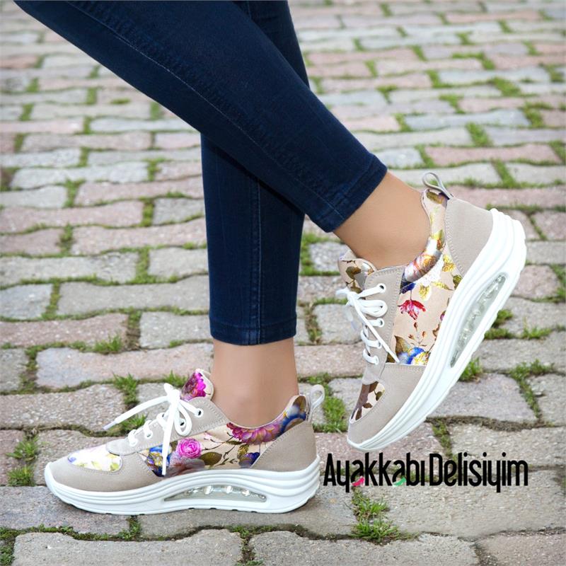 Flor Vizon Çiçekli Spor Ayakkabı