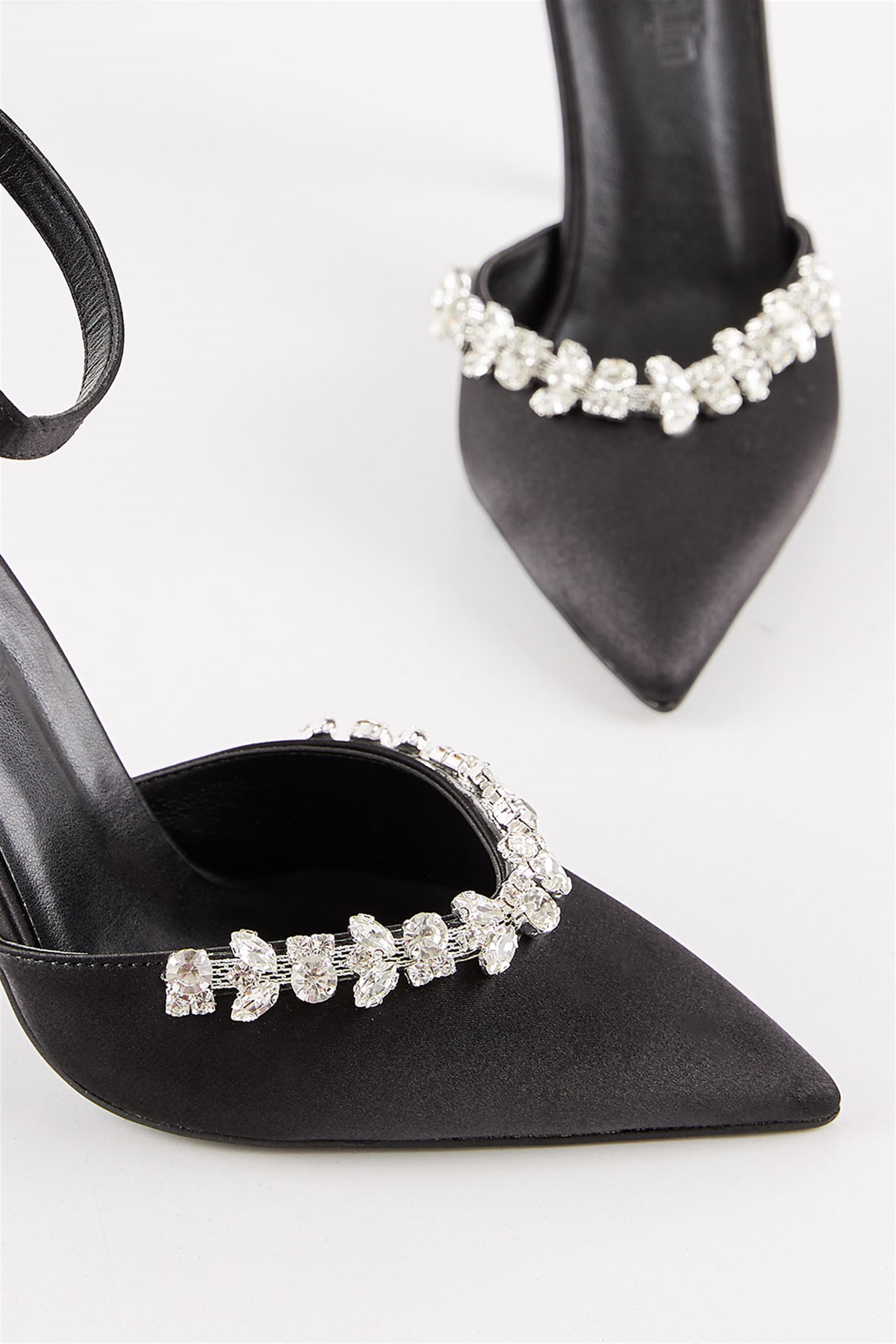 Derva Siyah Saten Taşlı Topuklu Kadın Stiletto Ayakkabı