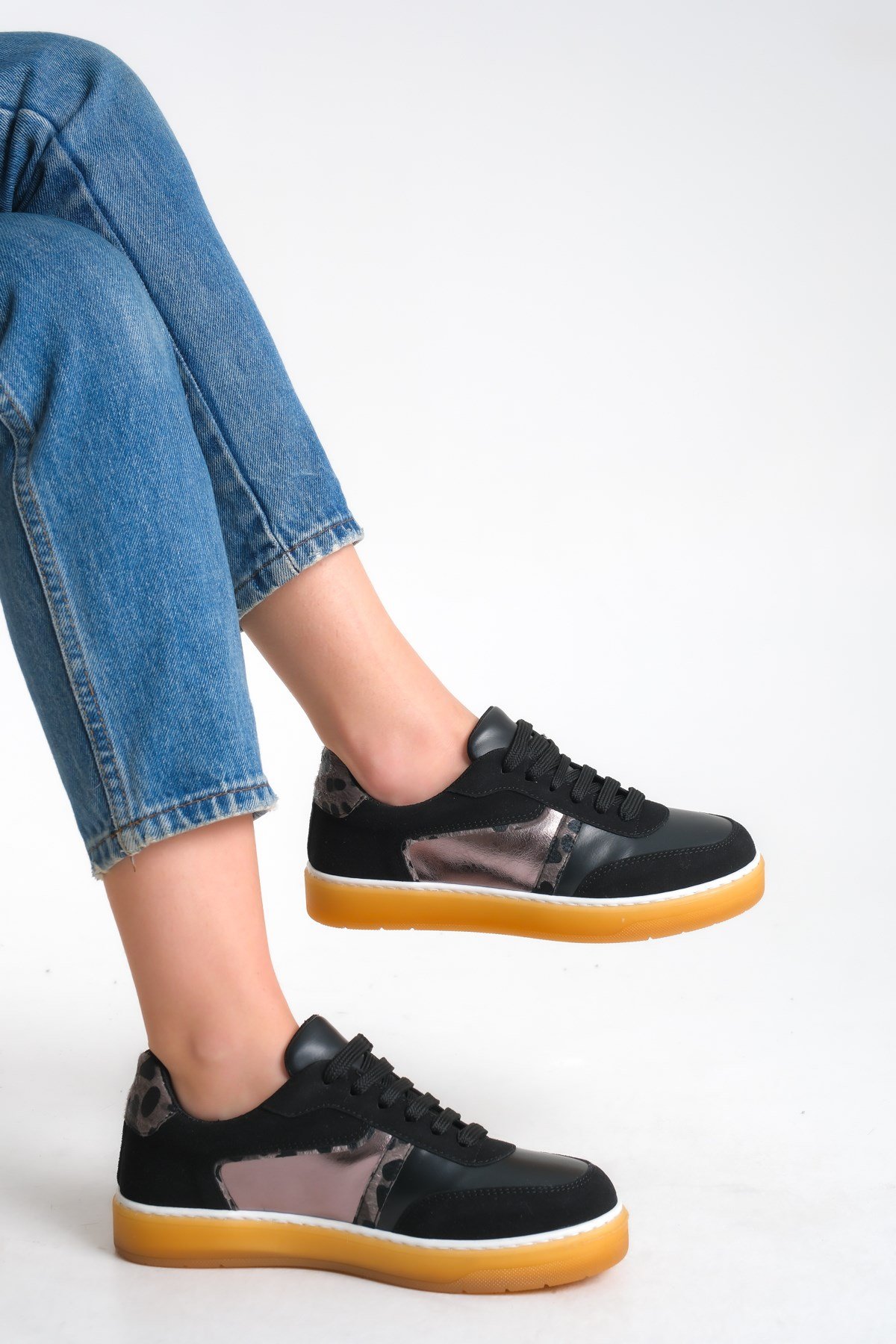 EVA SNEAKERS