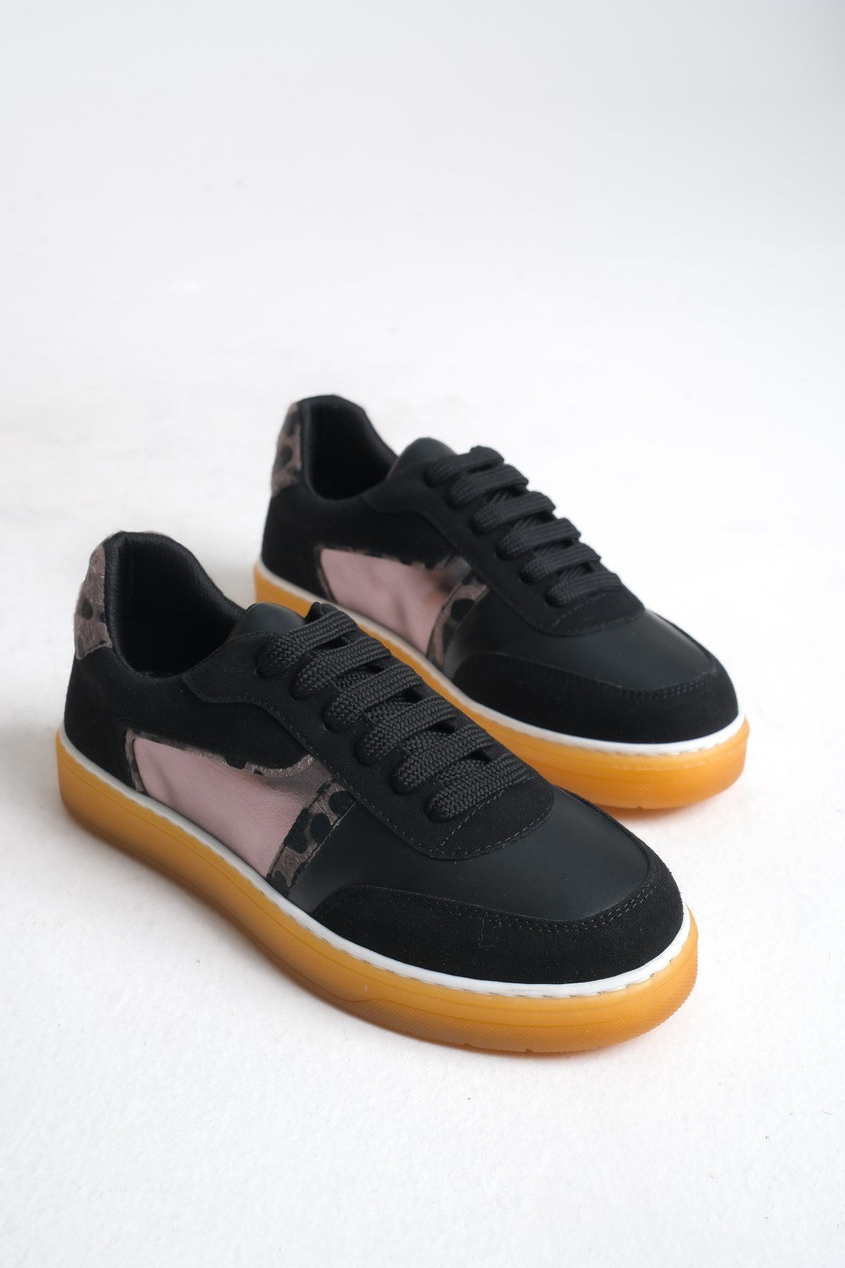 EVA SNEAKERS