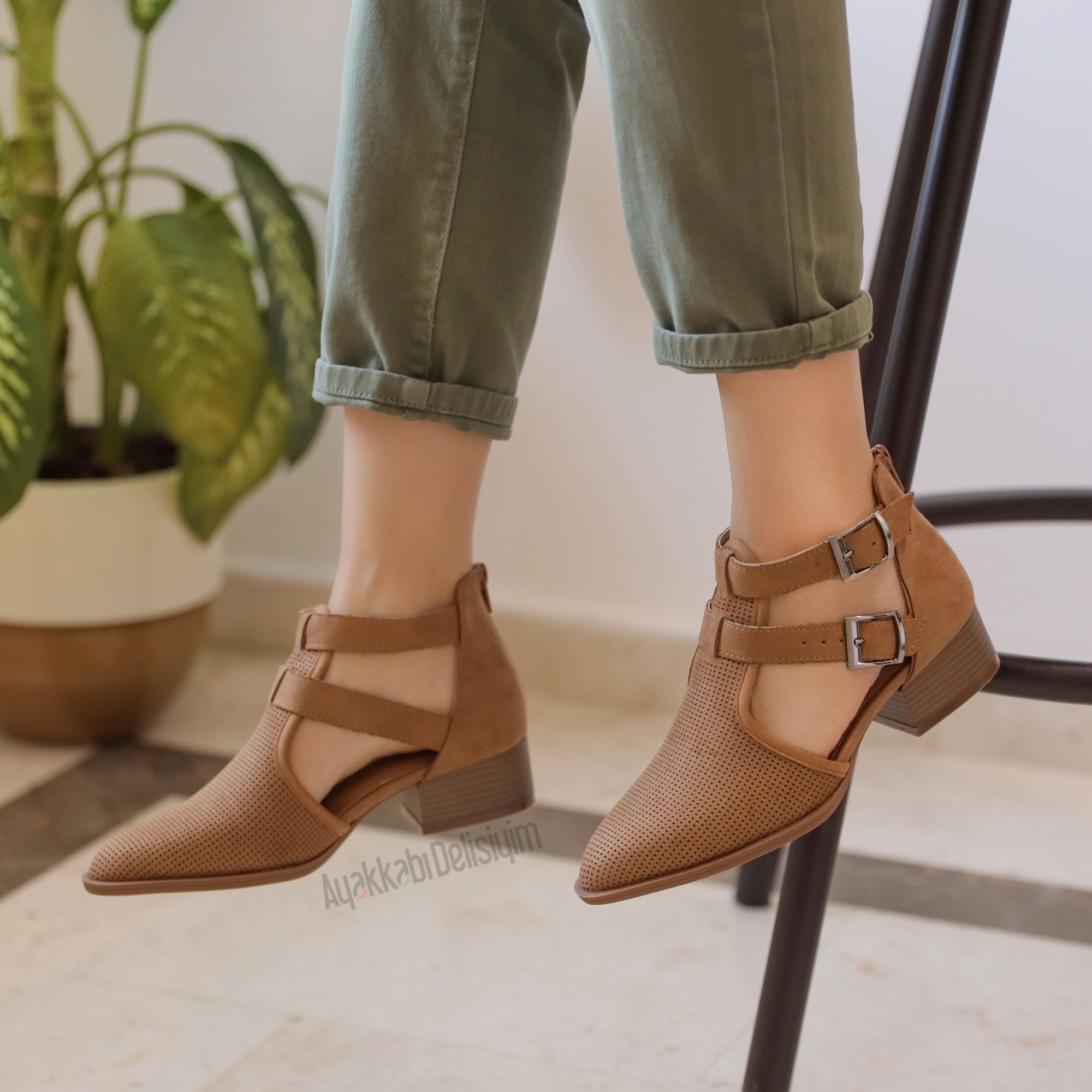 Libu Süet Camel 